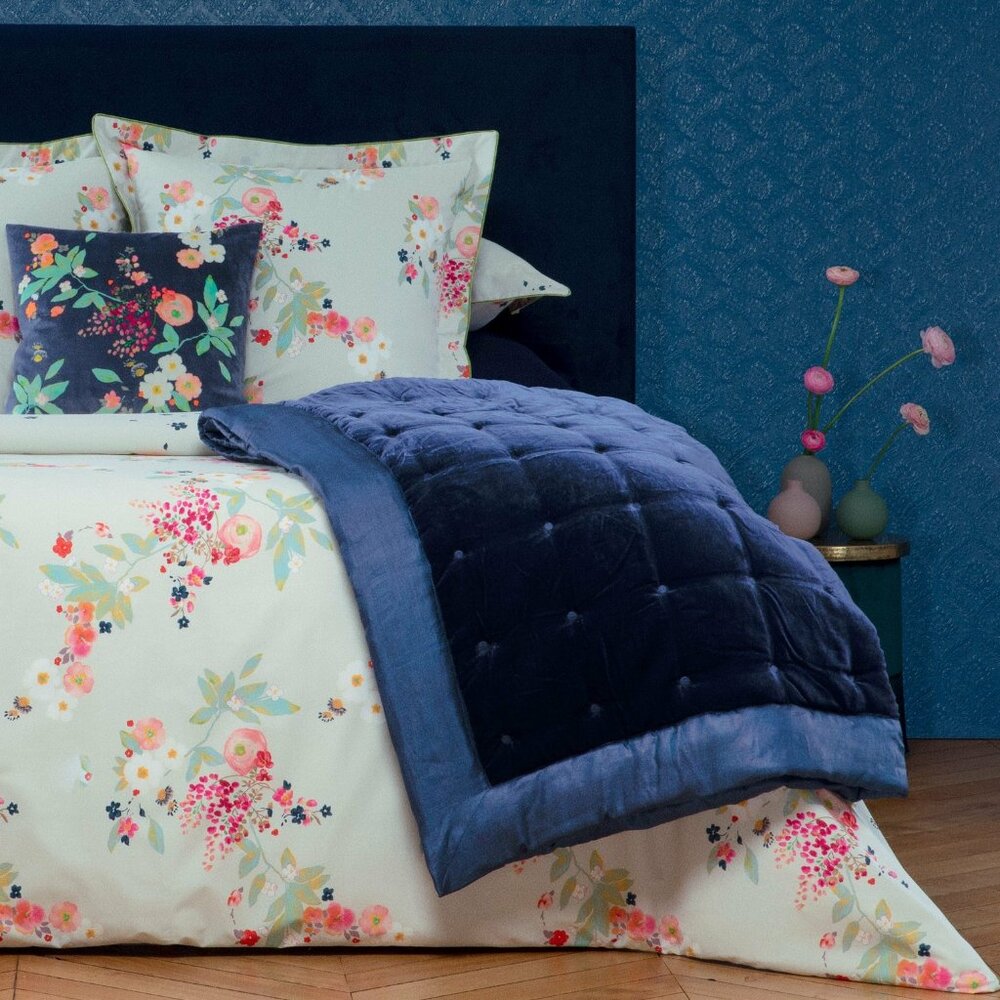 Yves Delorme Cocon Marine Silk Velvet Coverlet Counterpane NWT